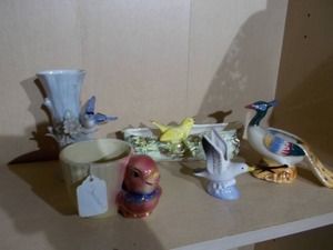 lot 252 image: Ceramic Planters and other decor.