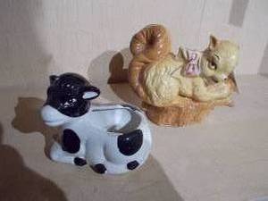 lot 255 image: Vintage planters