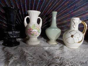 lot 262 image: Vintage vases