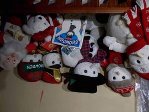 lot 264 image: Snowden bears