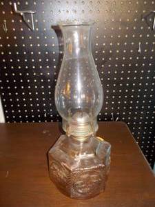 lot 312 image: Vintage Oil Lamp