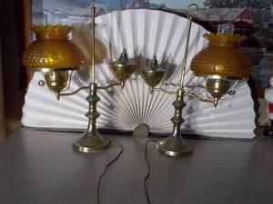 lot 277 image: Vintage desk lamps