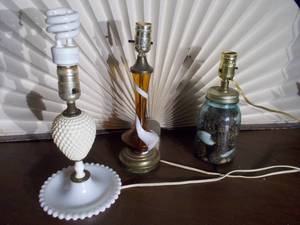 lot 325 image: 3 Lamps