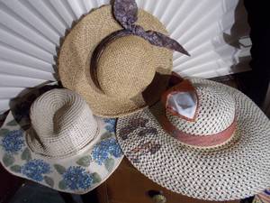 lot 328 image: Hats