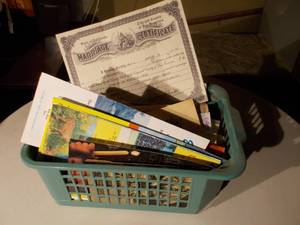 lot 333 image: Vintage travel brochures