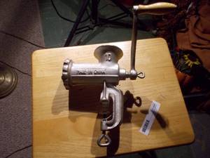 lot 346 image: Vintage Meat Grinder