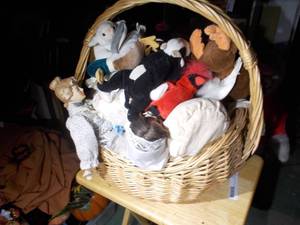 lot 358 image: Vintage Dolls and plush collectables