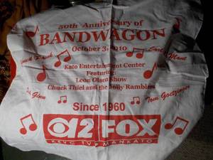 lot 360 image: Vintage Cloth Aprons and More