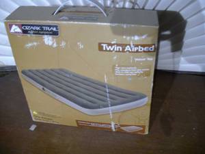 lot 397 image: Twin Air Mattress
