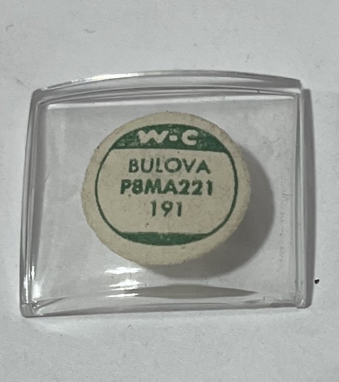 lot 114 image: 75 Vintage Bulova Watch Crystals w. Covered Dish