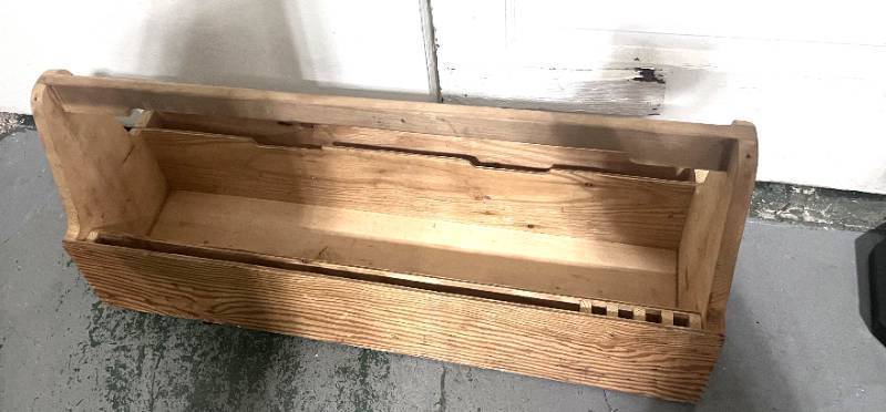 lot 117 image: Wooden Tool Caddy