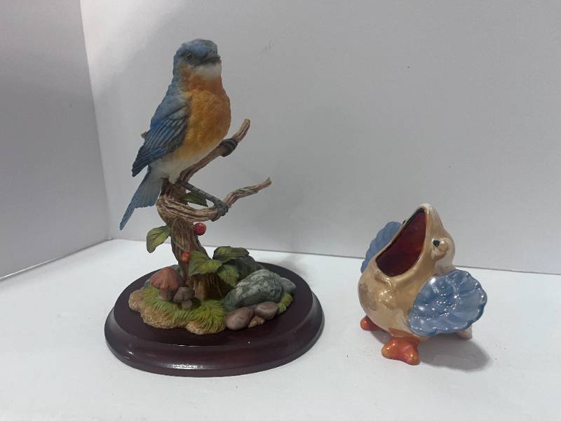 lot 22 image: Japan Lusterware Toothpick Holder and Resin Bluebird