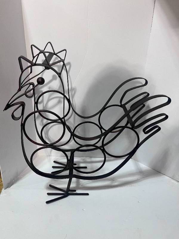lot 67 image: Cute Chicken Wine Bottle Holder