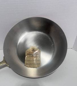lot 58 image: Vintage Revere ware Limited Edition Solid Copper Stainless Steel Pan