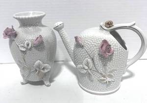 lot 68 image: Vintage Hand Painted Thames Vase and Watering Can