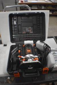 lot 13 image: WEN RT6033 15-Amp Variable Speed Plunge Woodworking Router Kit with Carrying Case and Edge Guide