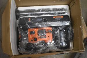 lot 31 image: WEN 4206T 2.3-Amp 8-Inch 5-Speed Cast Iron Benchtop Drill Press