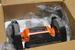 lot 46 image: WEN BG4282 4.8-Amp 8-Inch Single Speed Bench Grinder with LED Work Lights