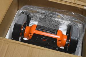 WEN BG4282 4.8-Amp 8-Inch Single Speed Bench Grinder with LED Work Lights