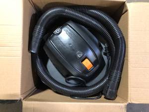 lot 59 image: RIDGID 9 Gal. 4.25 Peak HP NXT Shop Vacuum Wet Dry Vac with General Debris Filter, Locking Hose and Attachments HD0900  Customer Returns See Pictures