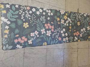 lot 33 image: 20 x 58 Comfort Gel Kitchen Mat...