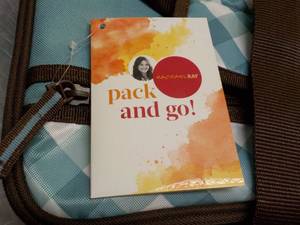 lot 47 image: Rachael Ray Pack and Go...