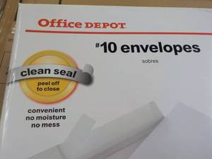 lot 77 image: Office Depot 500 Clean Seal #10 Env...