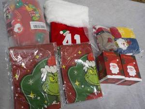 lot 113 image: Holiday Lot...
