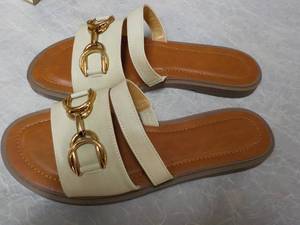 lot 136 image: Womens size 7.5 Sandals...