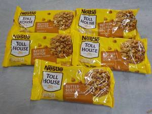 lot 241 image: 5 Bags Butterscotch Morsels 11 oz e...
