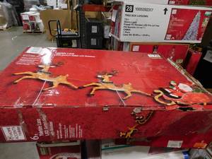 lot 96 image: Santas Sleigh with Reindeer