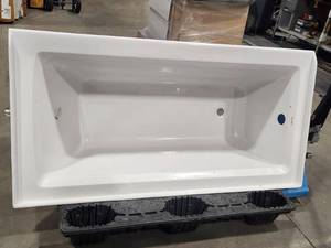 lot 214 image: Duravit Architec 60 in. Acrylic Left Drain Rectangular Alcove Bathtub in White