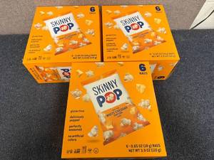 lot 135 image: 3 Packs Of Skinny Pop White Cheddar Popcorn