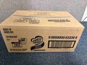 lot 137 image: 180 Single Serve Vanilla Caramel Creamers