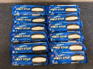 lot 246 image: 12 Orero Most Stuf