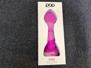 lot 96 image: Pop Sonic Spade Facial Cleanser - Pink