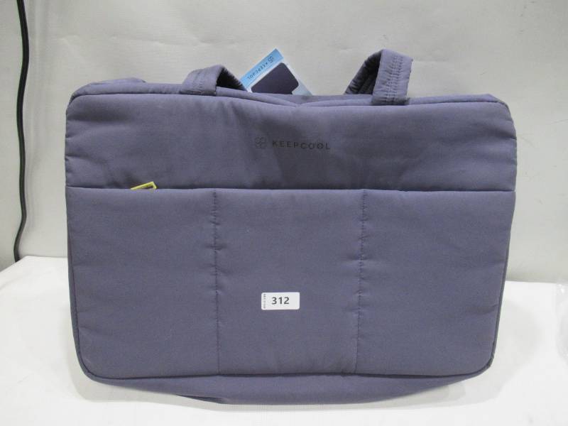 lot 312 image: KeepCool Polaris Insulated Cooler Bag - Blue