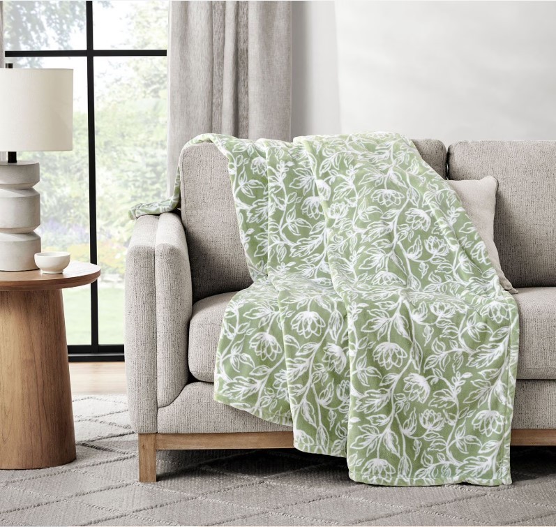 lot 320 image: NEW Members Mark Super Soft Lounge Throw, 60 x 70 - Prairie
