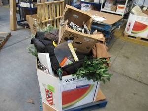 lot 110 image: Pallet of Store Overstock and Ecommerce Product and Returns