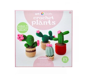 lot 253 image: NEW Art 101 Crafts Crochet Plants Kit