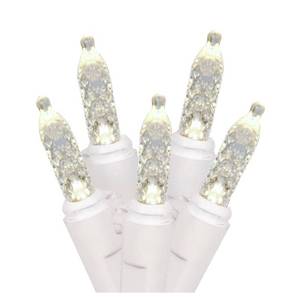 lot 415 image: Vickerman Christmas Light String Set 70 Light - 9 - Pure White - M5 LED Icicle Light