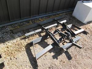lot 27 image: Rahn sweeper attachment, sweeper is...