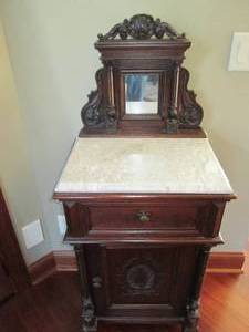 lot 33 image: Ornate makeup stand with a marble t...