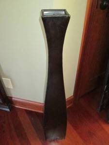lot 35 image: Metal base measuring 38 tall...