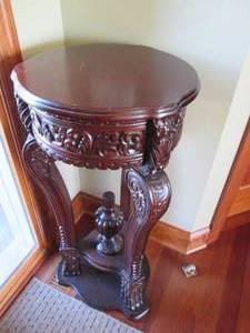 lot 38 image: Carved wood shelf, the top is 17 a...