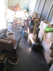 lot 41 image: Storage Unit With Everything pictur...