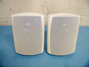 lot 50 image: (2) Martin Logan ML-45AW Pro Audio Installer-Series All-Weather IndoorOutdoor Speakers