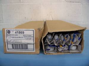 lot 37 image: (18) GE 41869 55-Watt Fluorescent Lightbulbs - NEW IN BOX