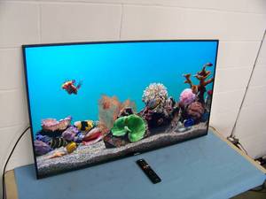 lot 114 image: Sony 55 XBR-55X800E 4K HDR Ultra-High Definition (UHD) 4K SMART LED Television  TV with Remote Control