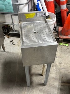 lot 13 image: Krowne Under Bar Drainboard